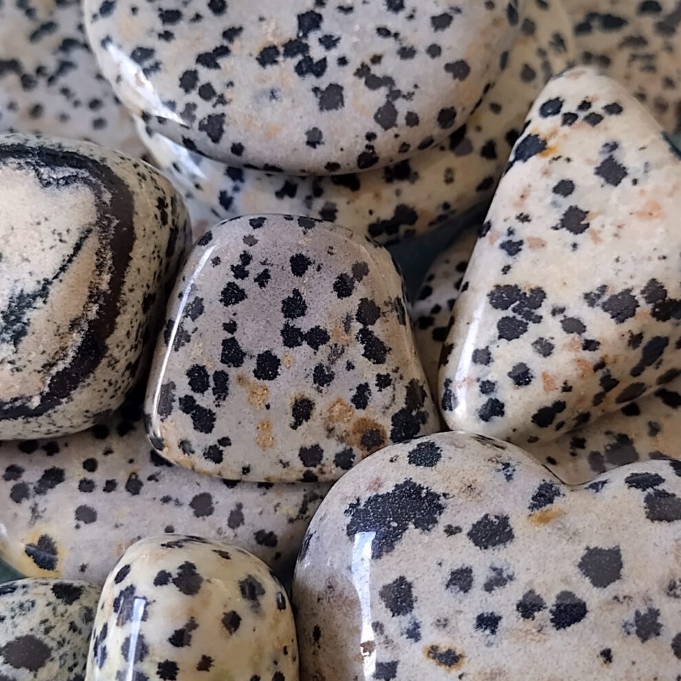 Foto van de edelsteen Dalmatiërsteen