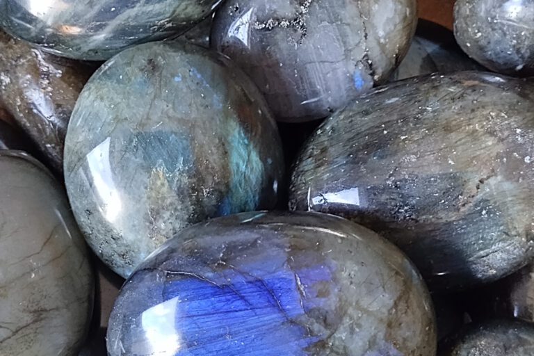 Foto van de edelsteen labradoriet