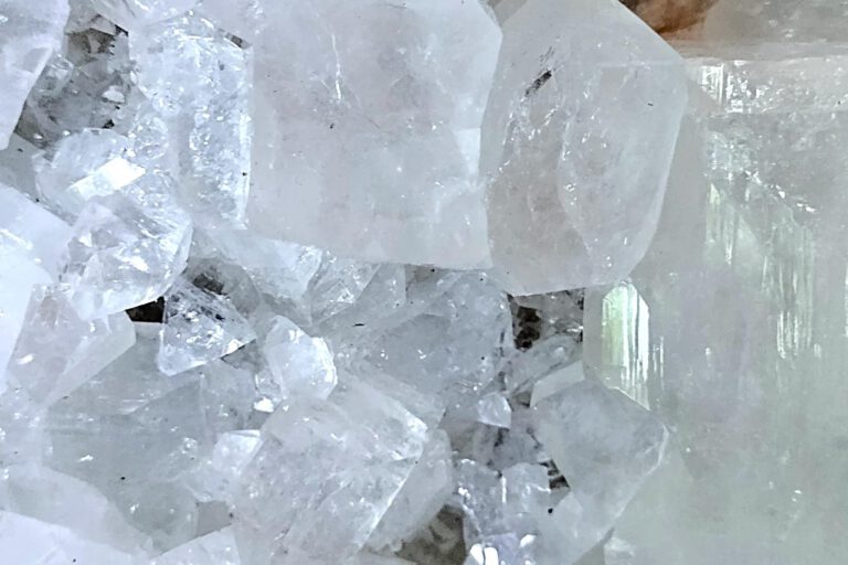 Apofylliet – Stenengids Foto van de Edelsteen Apofylliet